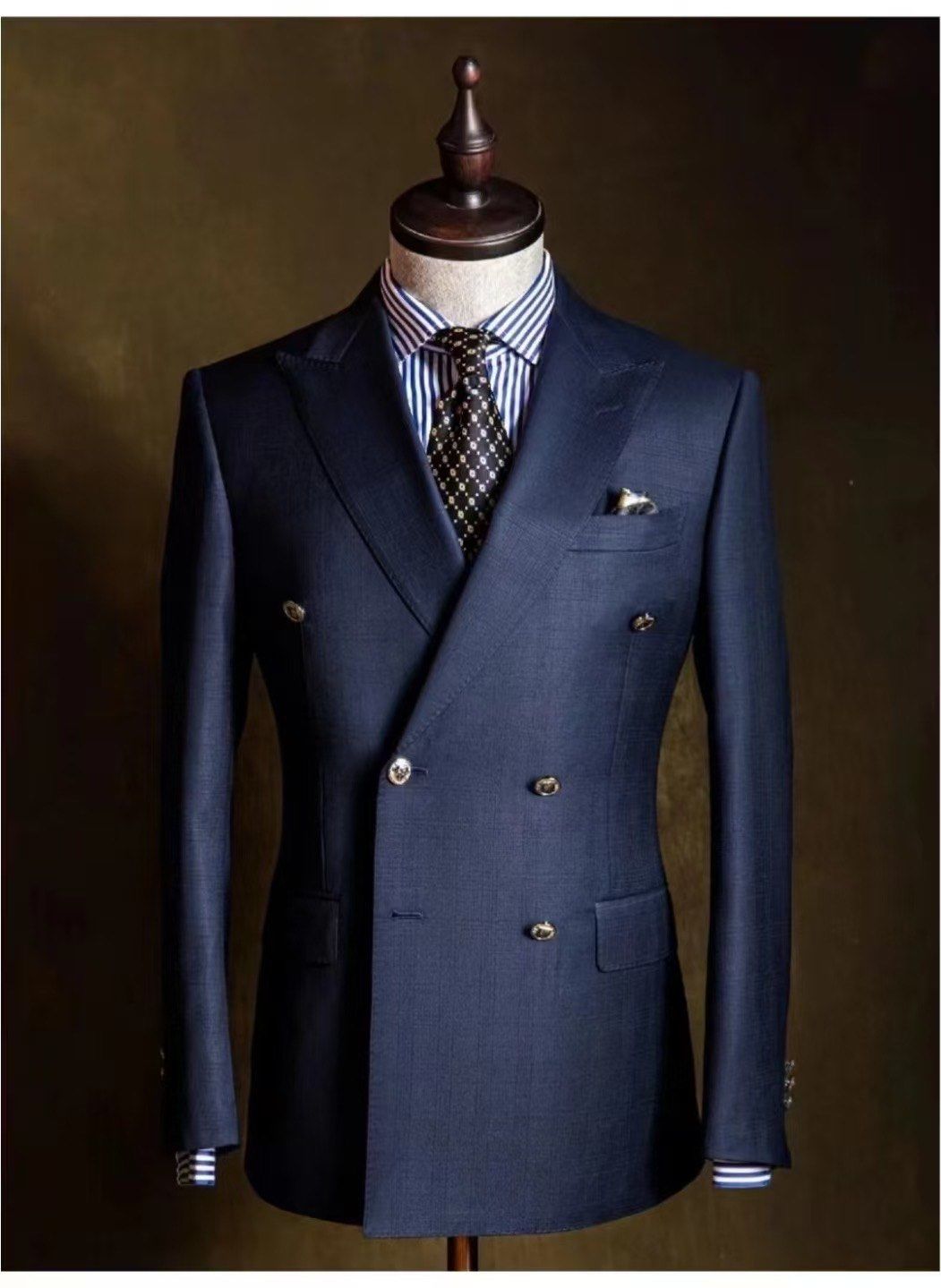 西安蓝帝博纶是西安西服定制首选品牌